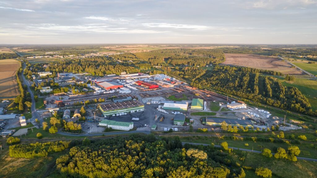 Droonifoto Rakvere valla ettevõtlusalast